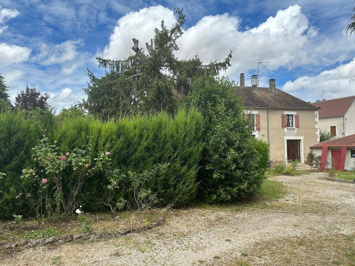 Maison Du Vignoble A 5 Minutes De Chablis Beine Extérieur photo
